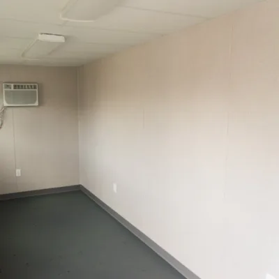 Stick-Framed, R13 Insulation, Vinyl-Wrapped Plywood Finish (40' High Cube)